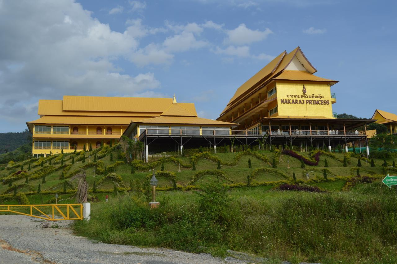 The M Bokeo Hotel Huay Xai Exterior photo