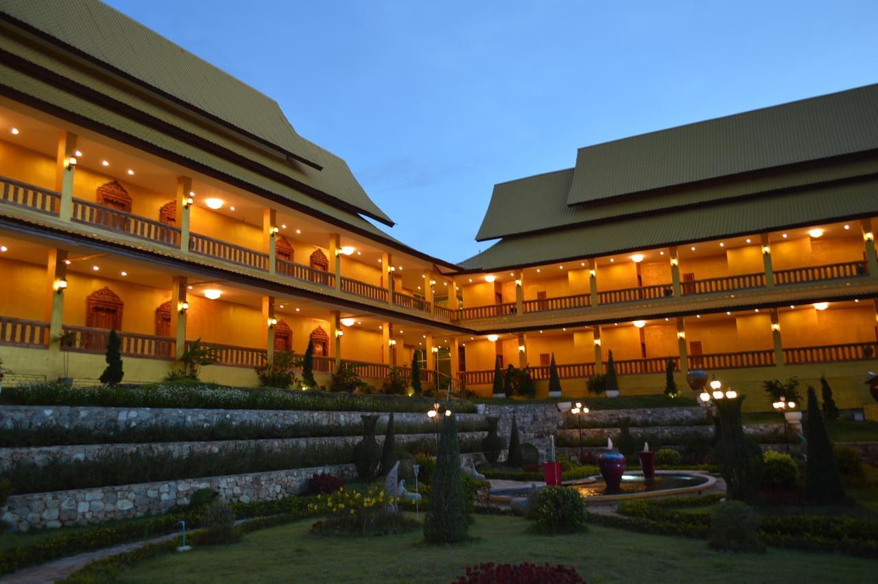 The M Bokeo Hotel Huay Xai Exterior photo
